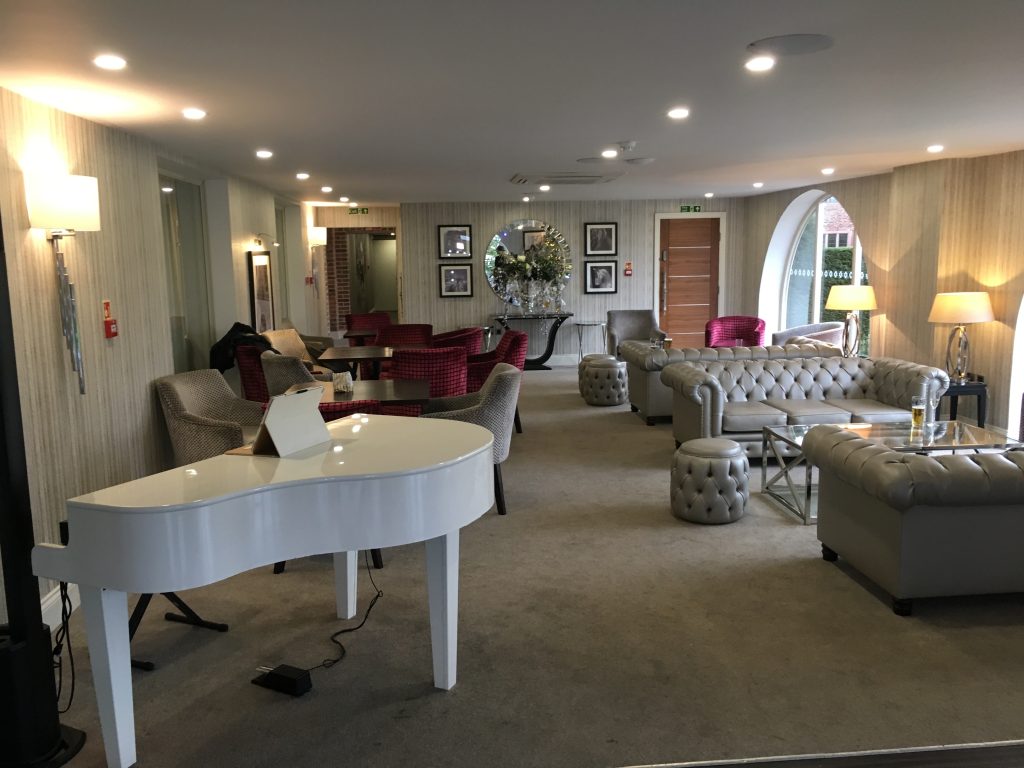Merrydale Manor Pianist 103
