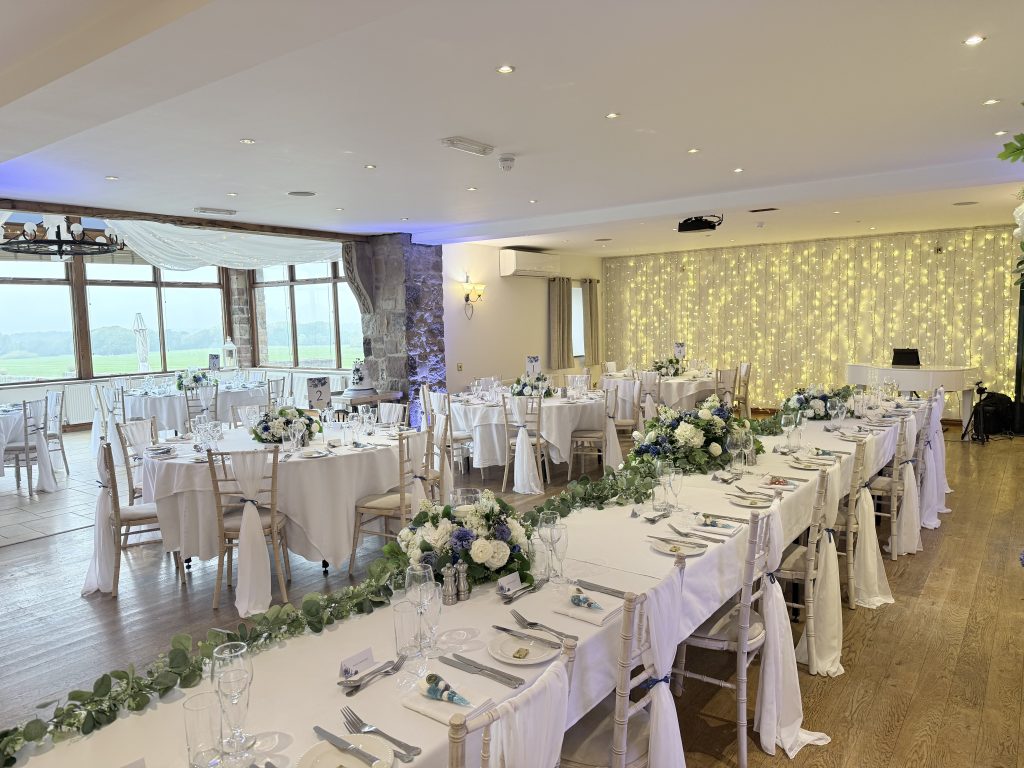 Beeston Manor Pianist 49